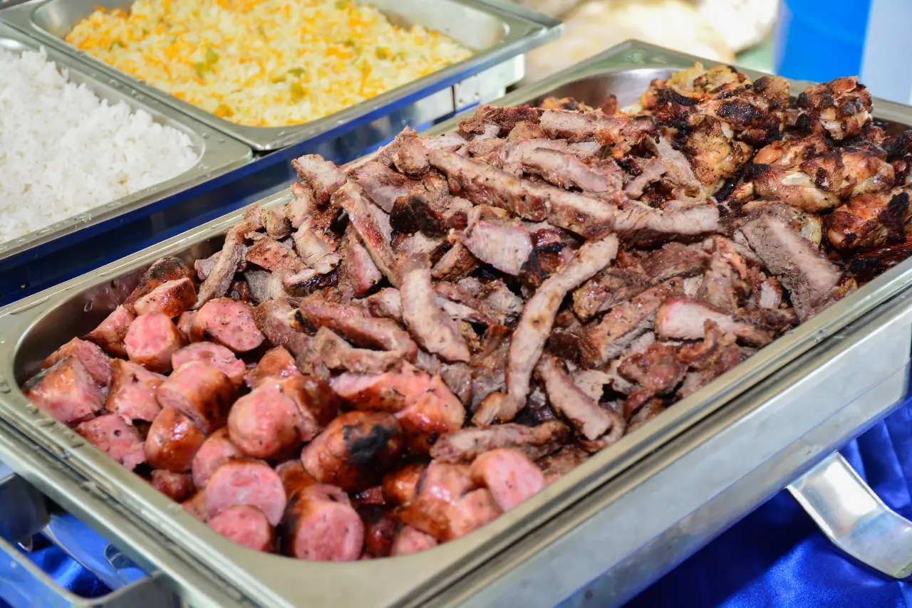 Buffet de churrasco da Juni Eventos